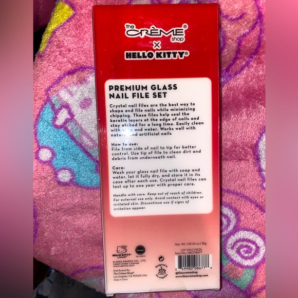 New Hello Kitty Cherry Crystal Nail File Set- The Creme Shop - Picture 4 of 8